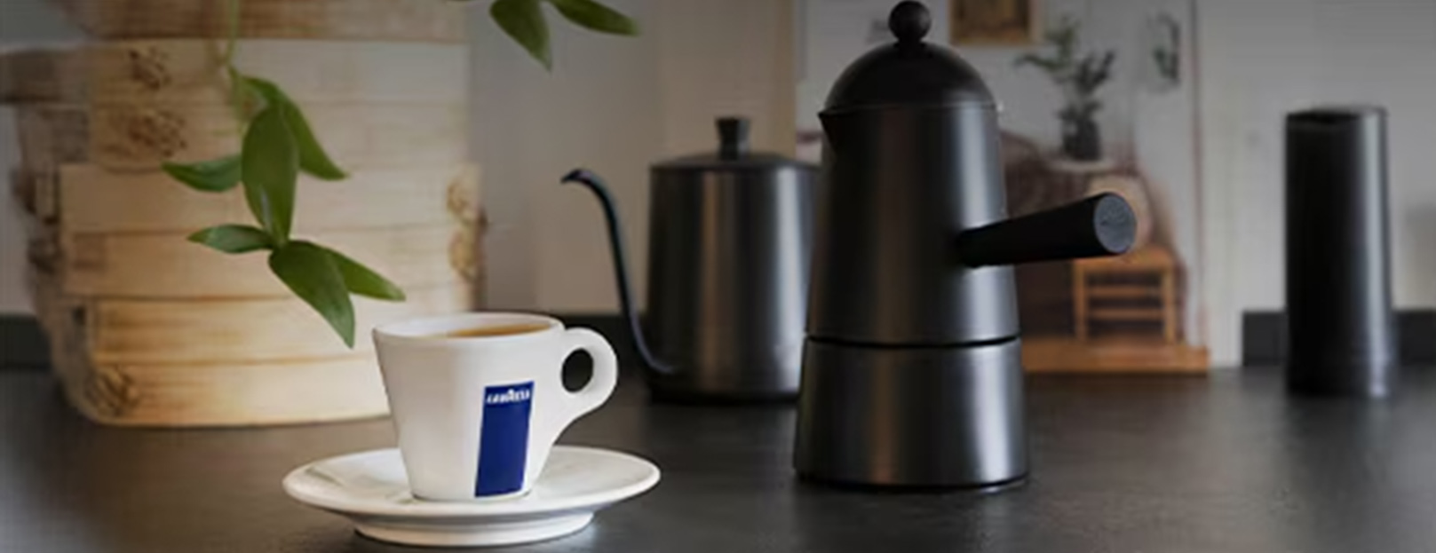 Lavazza šalica i tanjurić Americano 1 kom 220 ml