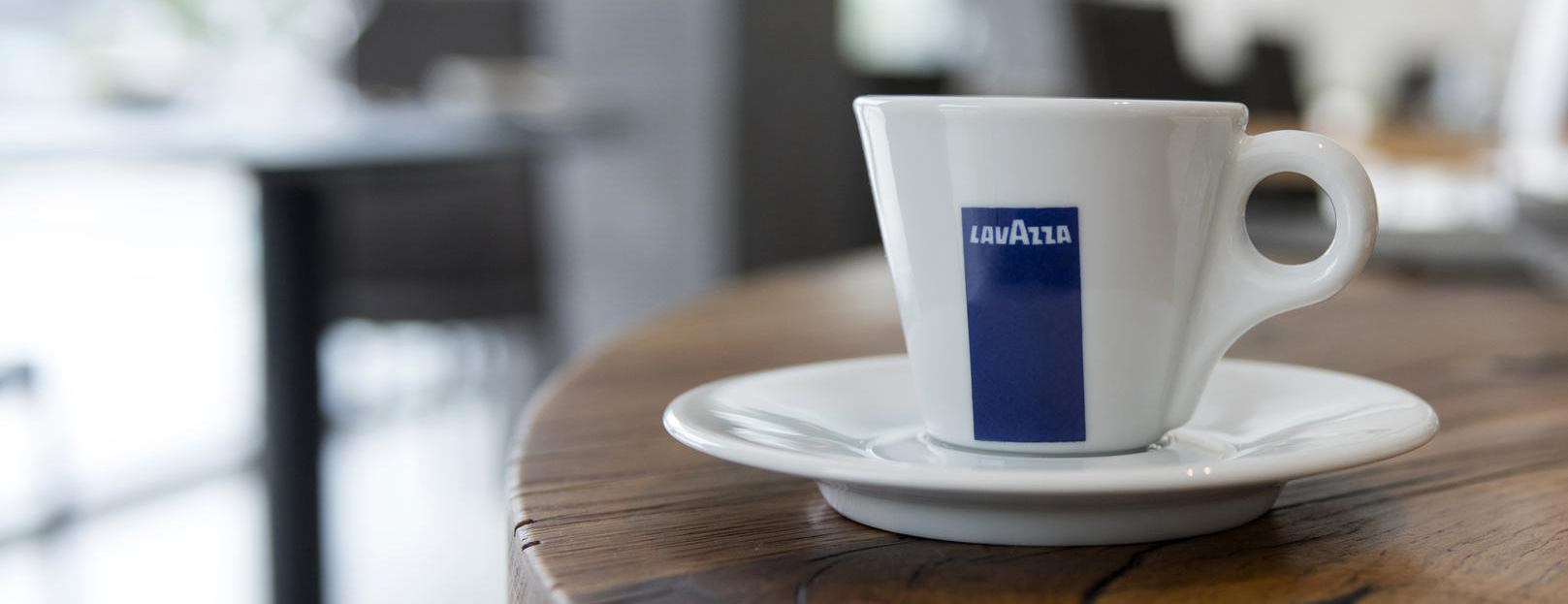 Lavazza šalica i tanjurić Americano 220 ml